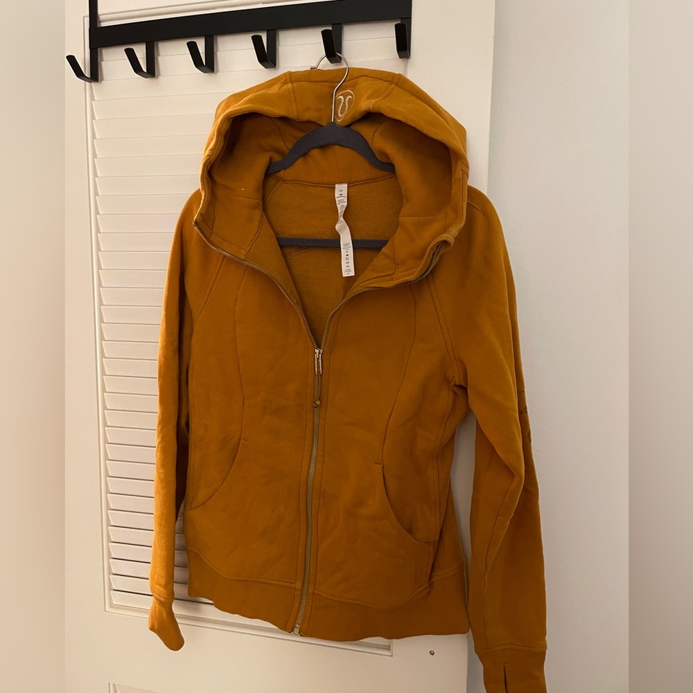 Lululemon Scuba